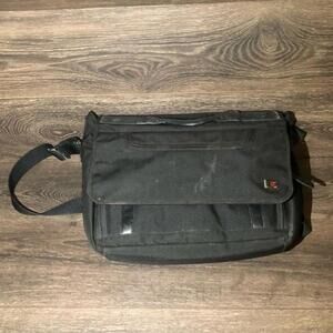 Swissgear over the shoulder bag